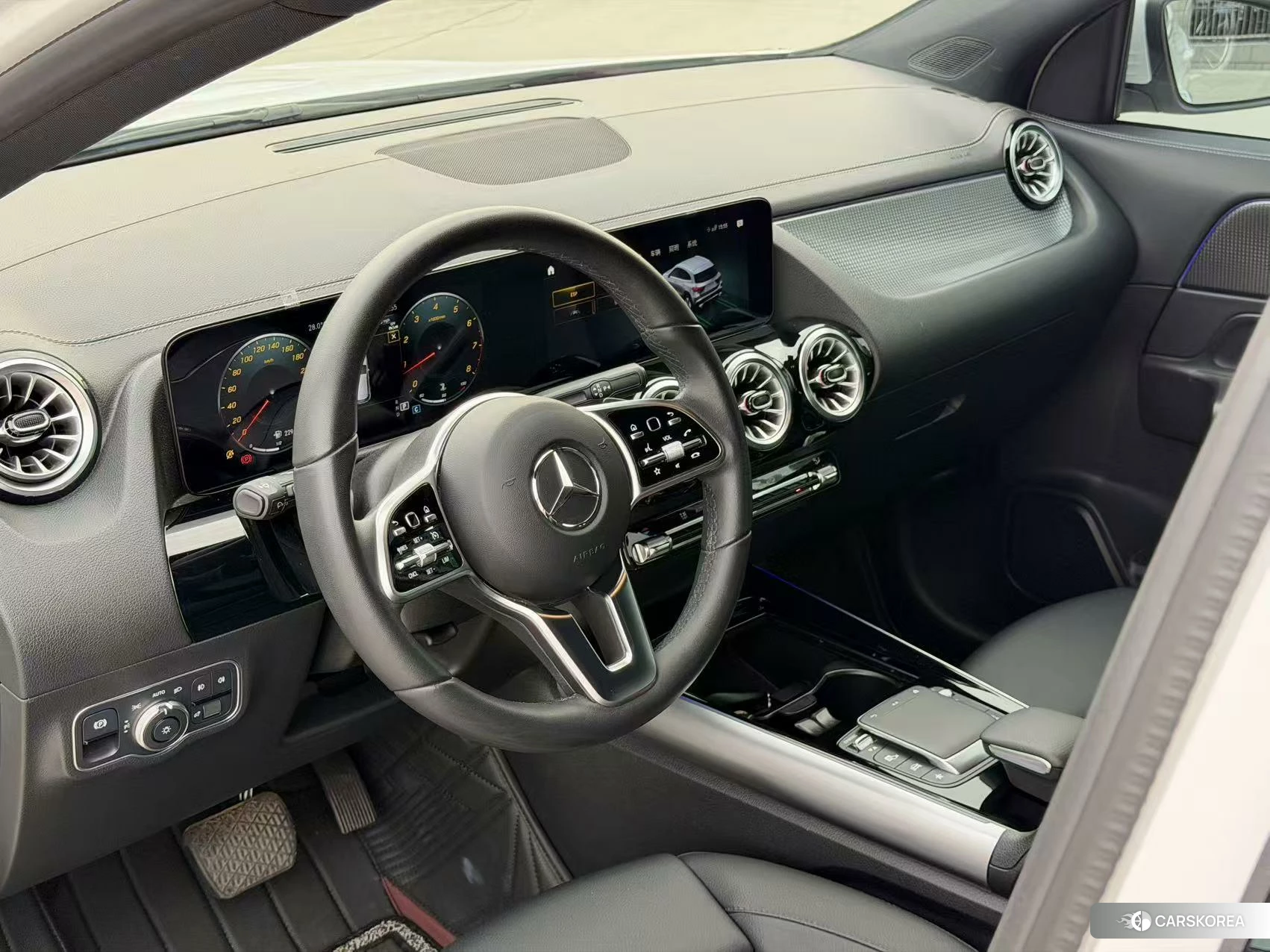 Mercedes-Benz GLA 2022 Белый из Китая, фото 5