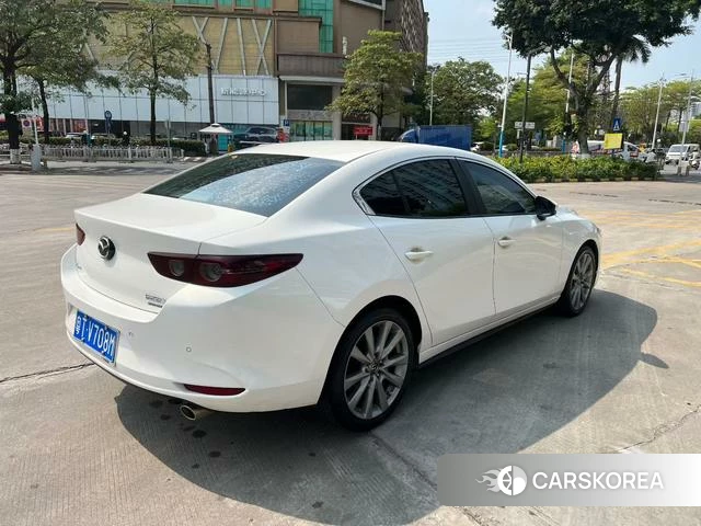 Mazda 3 Angkesaila 2022 Белый из Китая, фото 5