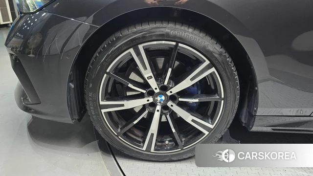 BMW 5 Series (G60) id 4634925 из Кореи 26