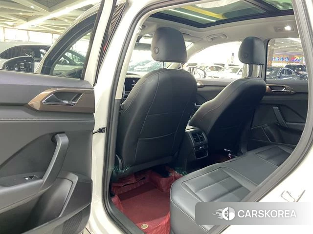 Volkswagen Tuyue id 4273530 из Китая 18