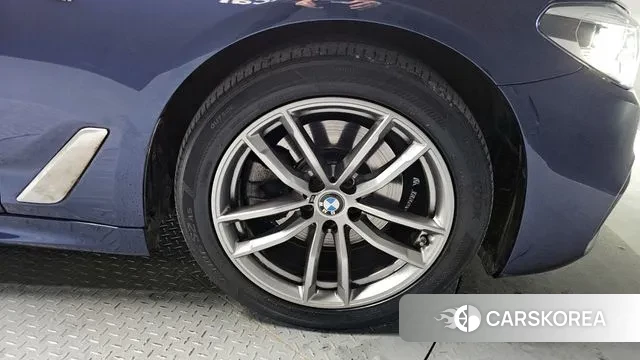 BMW 5 Series (G30) id 3601712 из Кореи 15