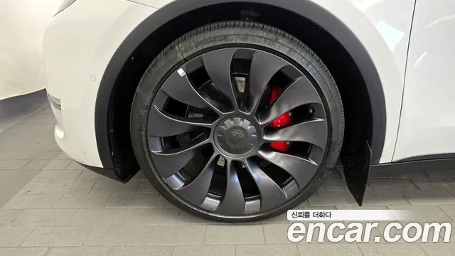 Tesla Model Y id 2921012 из Кореи 15