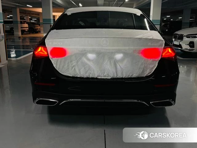 Mercedes-Benz E-Class W214 2026 Черный из Кореи, фото 5