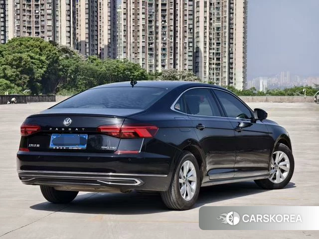 Volkswagen Passat id 4258911 из Китая 10