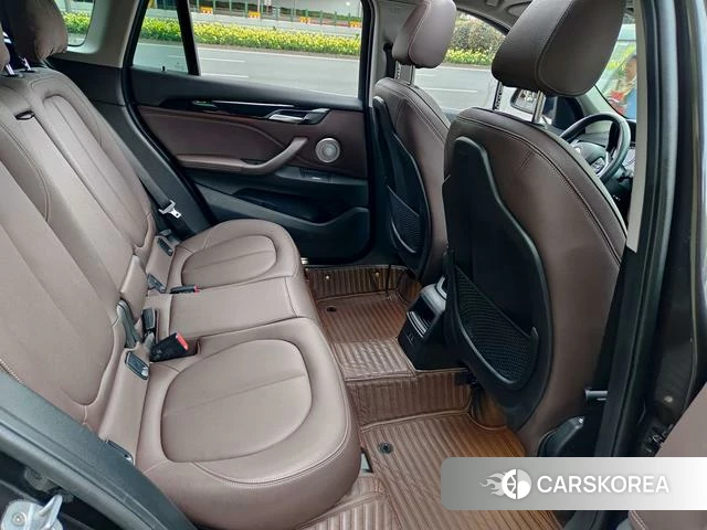 BMW X1 2021 Темно-серый из Китая, фото 5