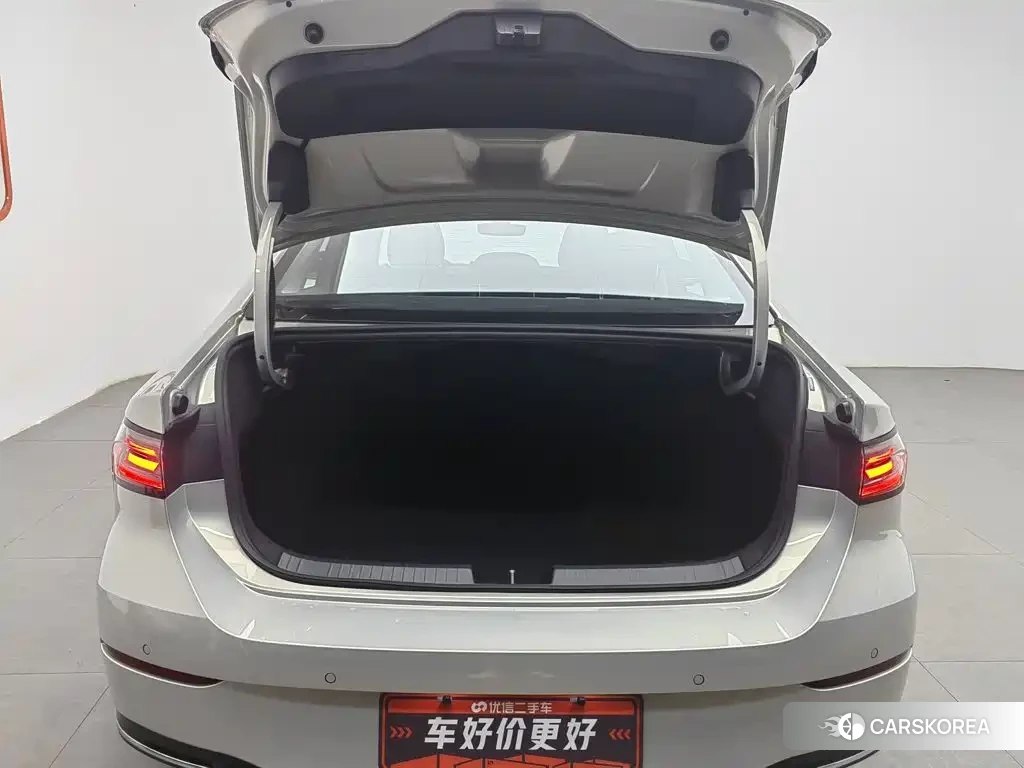 Volkswagen Sagitar id 4653770 из Китая 19