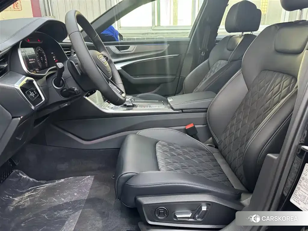 Audi A6L id 4546221 из Китая 15