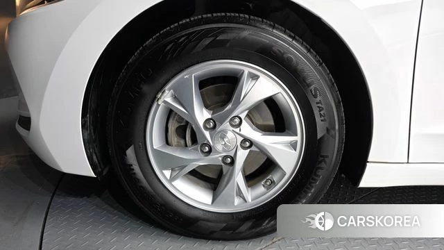 Hyundai Avante AD id 4536837 из Кореи 26