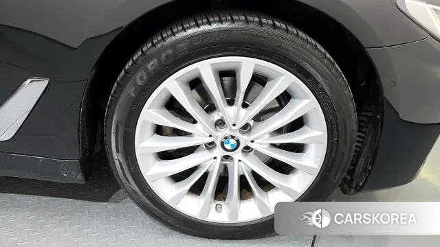 BMW 5 Series (G30) id 3630230 из Кореи 15