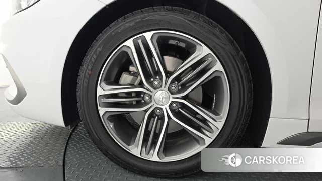 Hyundai Grandeur IG id 4345818 из Кореи 29