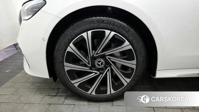 Mercedes-Benz E-Class W214 id 3805096 из Кореи 15