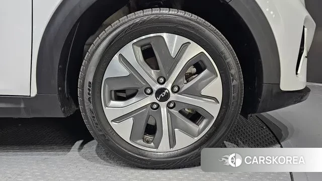 Kia Niro Plus id 3776944 из Кореи 15