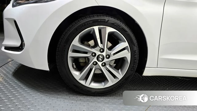 Hyundai Avante AD id 4390470 из Кореи 15