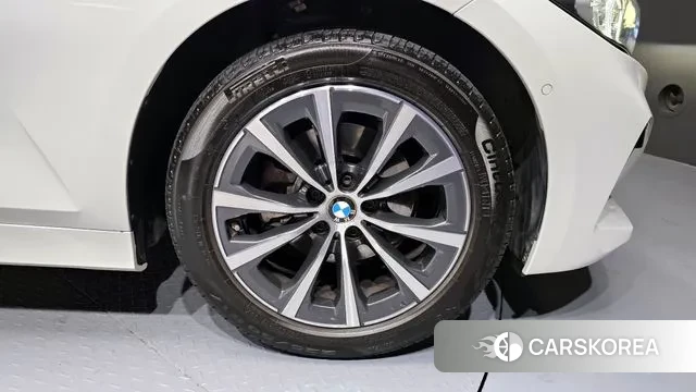 BMW 3 Series (G20) id 3467654 из Кореи 15