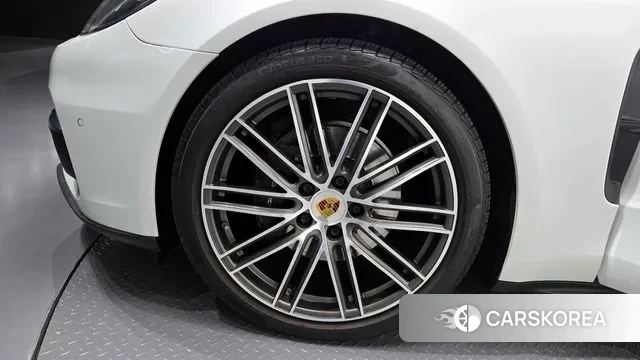 Porsche Panamera (971) id 3368905 из Кореи 15