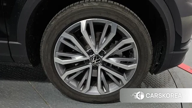 Volkswagen T-Roc id 3421924 из Кореи 15