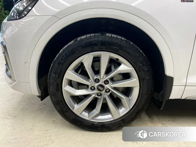 Audi Q5L id 4258967 из Китая 15