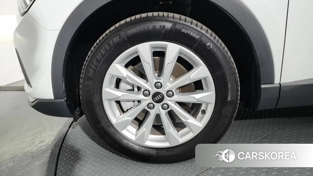 Audi Q3 (F3) id 4523189 из Кореи 29