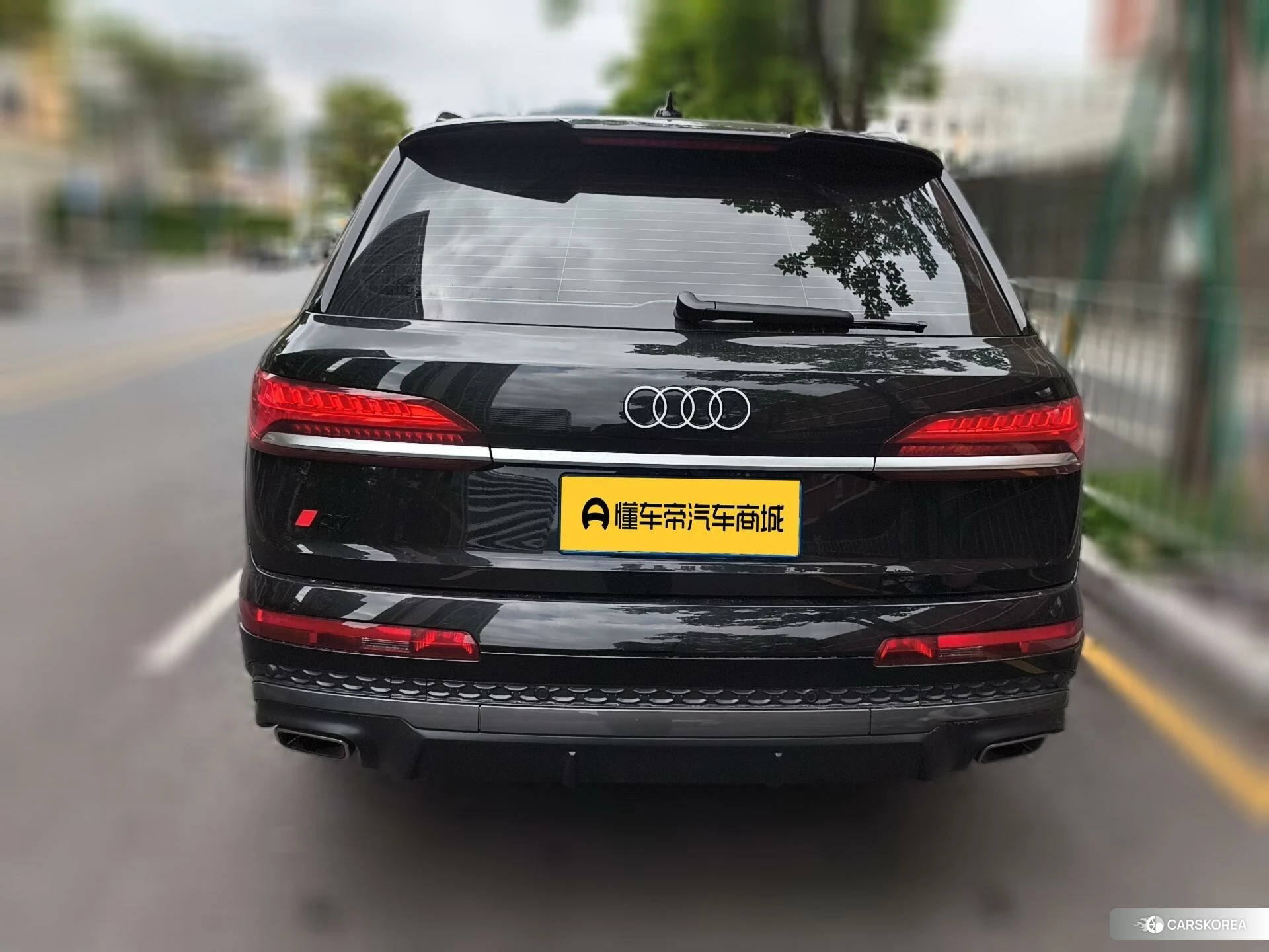 Audi Q7 2024 Черный из Китая, фото 5