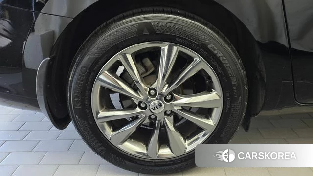 Kia The New Carnival id 4930559 из Кореи 25