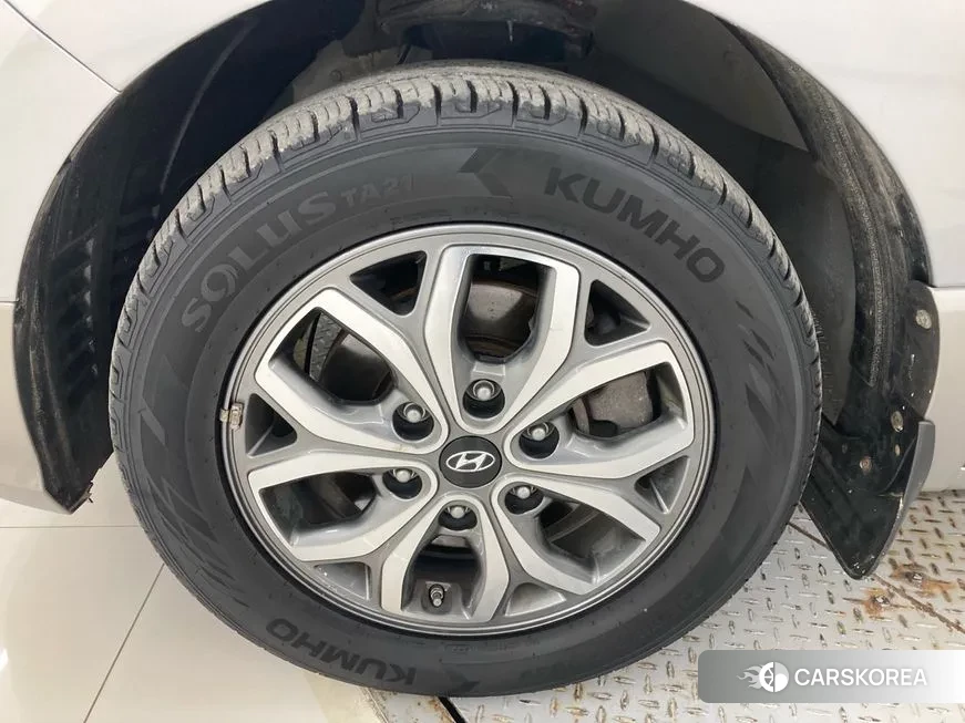 Hyundai The New Grand Starex id 1136113 из Кореи 15