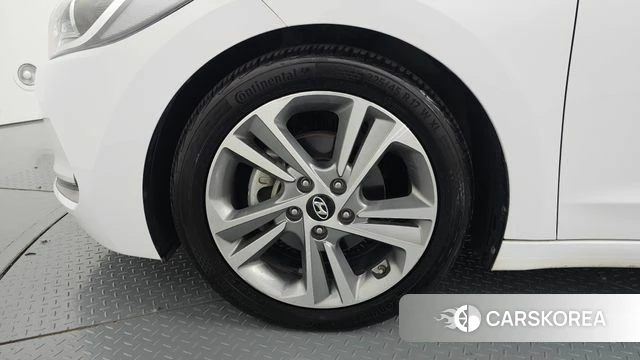 Hyundai Avante AD id 4390615 из Кореи 25