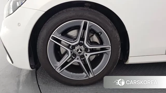 Mercedes-Benz E-Class W213 id 3675085 из Кореи 15