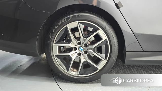 BMW 5 Series (G60) id 4762836 из Кореи 27