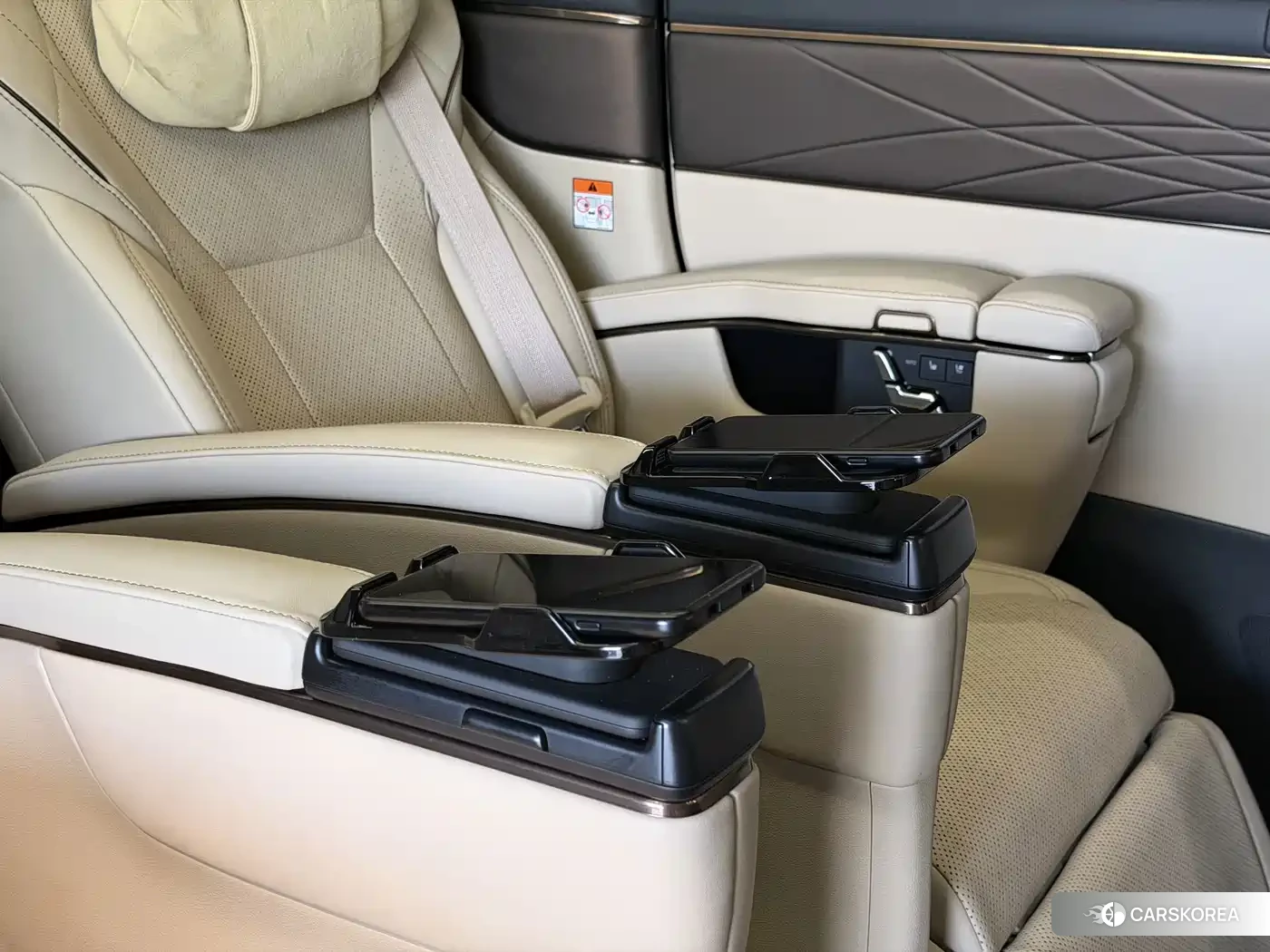 Toyota Vellfire 2024 Черный из Китая, фото 5