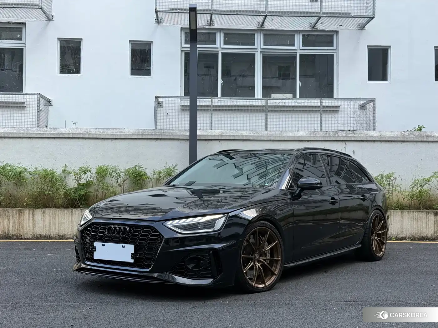 Audi A4L id 4679890 из Китая 10