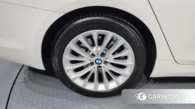 BMW 5 Series (G30) id 3568419 из Кореи 15