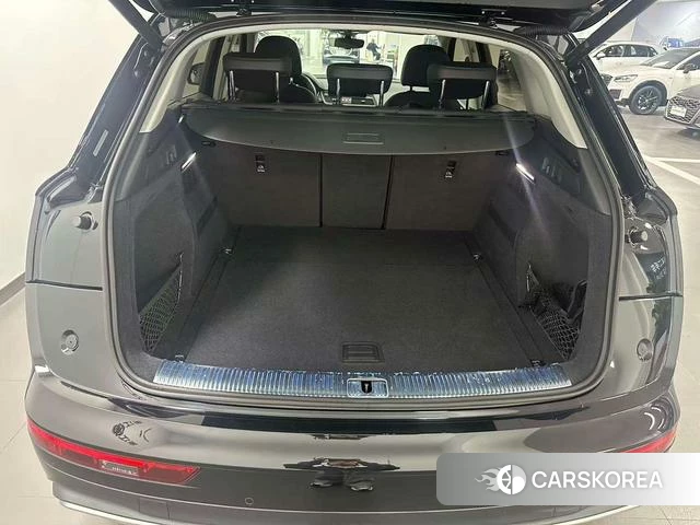 Audi Q5L 2022 Черный из Китая, фото 5
