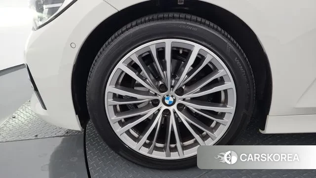 BMW 3 Series (G20) id 3379307 из Кореи 15