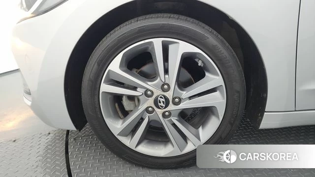 Hyundai Avante AD id 4596317 из Кореи 25