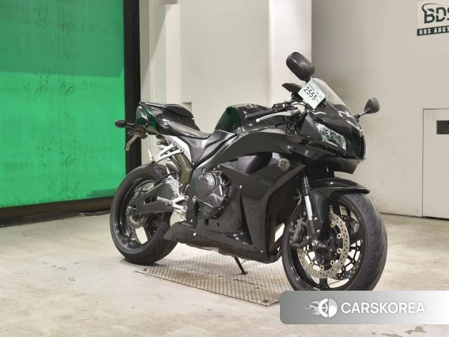 Проданный Honda CBR600RR 2010 из Японии, фото 2