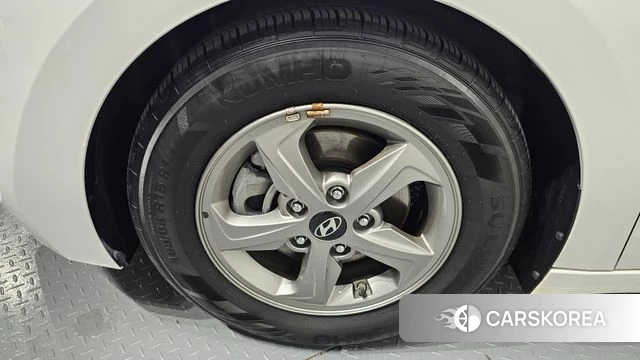 Hyundai Avante AD id 3917389 из Кореи 15