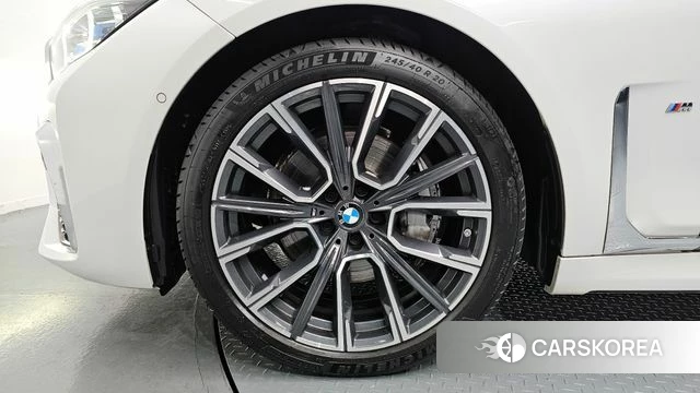 BMW 7 Series (G11) id 3799826 из Кореи 15