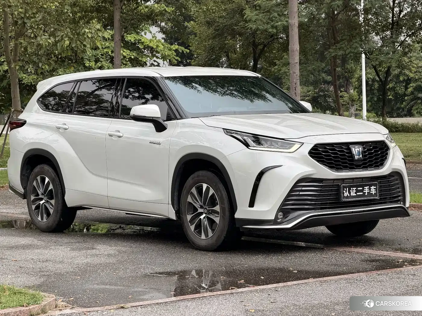 Toyota Crown 2023 Белый из Китая, фото 5