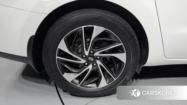 Kia The New Carnival id 4587301 из Кореи 25