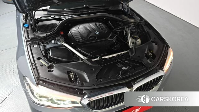 BMW 5 Series (G30) id 4225742 из Кореи 29