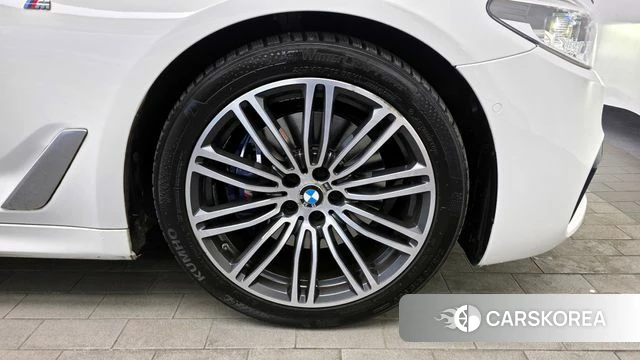 BMW 5 Series (G30) id 3820728 из Кореи 15