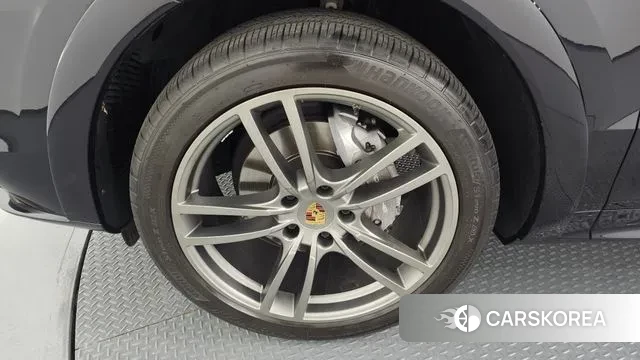 Porsche Cayenne (PO536) id 3044999 из Кореи 15