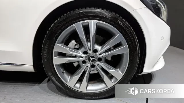 Mercedes-Benz C-Class W205 id 3698924 из Кореи 15