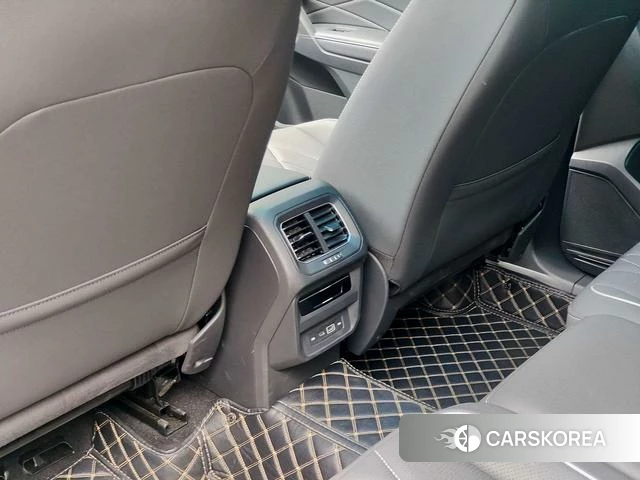 Volkswagen Tiguan L 2023 Белый из Китая, фото 5