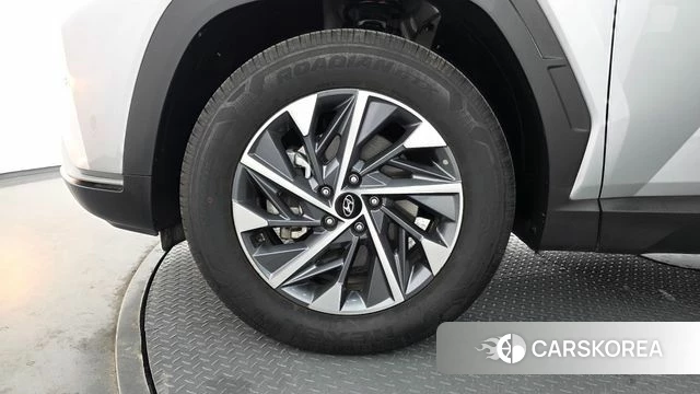 Hyundai Tucson (NX4) id 3793776 из Кореи 15