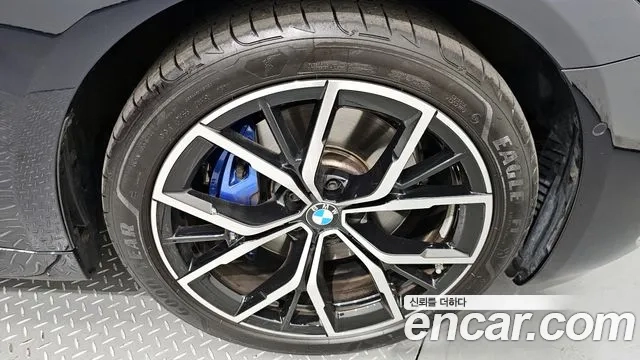 BMW 5 Series (G30) id 2858438 из Кореи 15