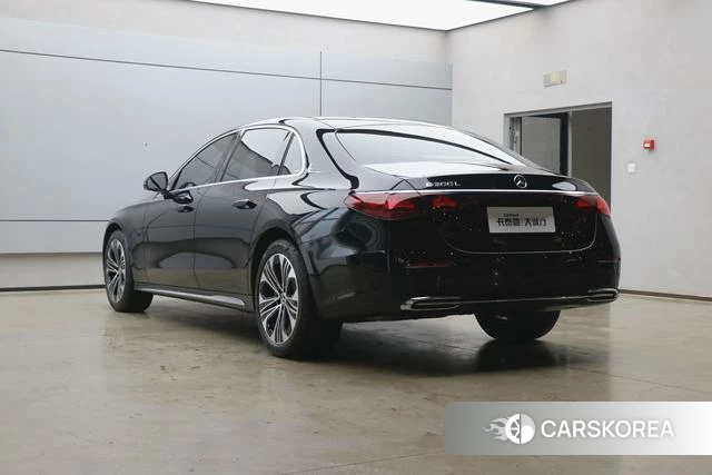 Mercedes-Benz E-class id 4210436 из Китая 27