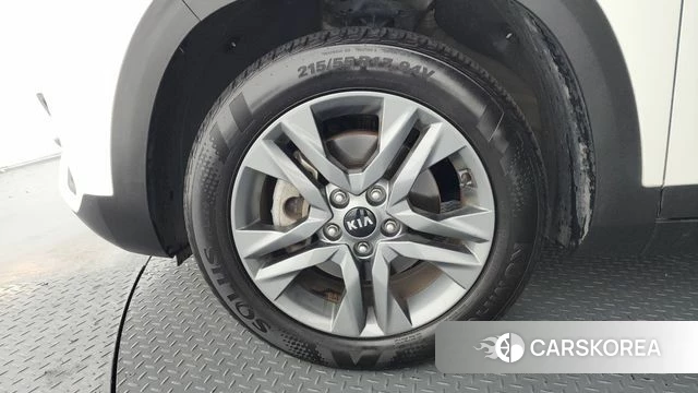 Kia Seltos id 4232429 из Кореи 26