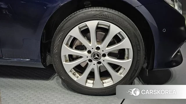 Mercedes-Benz E-Class W213 id 3176141 из Кореи 15