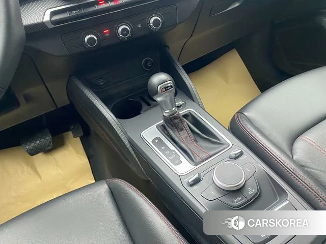 Audi Q2L id 4297678 из Китая 26